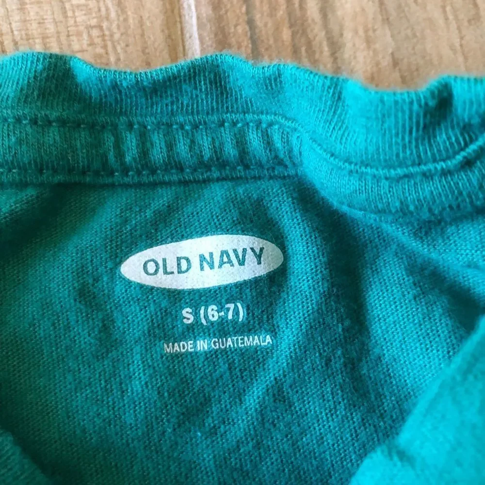OLD NAVY Short Sleeve Graphic Tee Shirt Size Small (6-7)